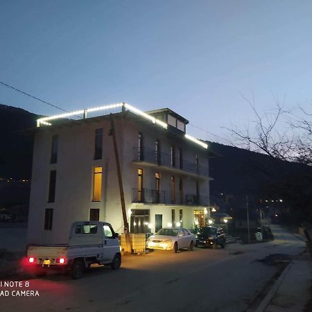Hotel Marliza เมสเตีย ภายนอก รูปภาพ